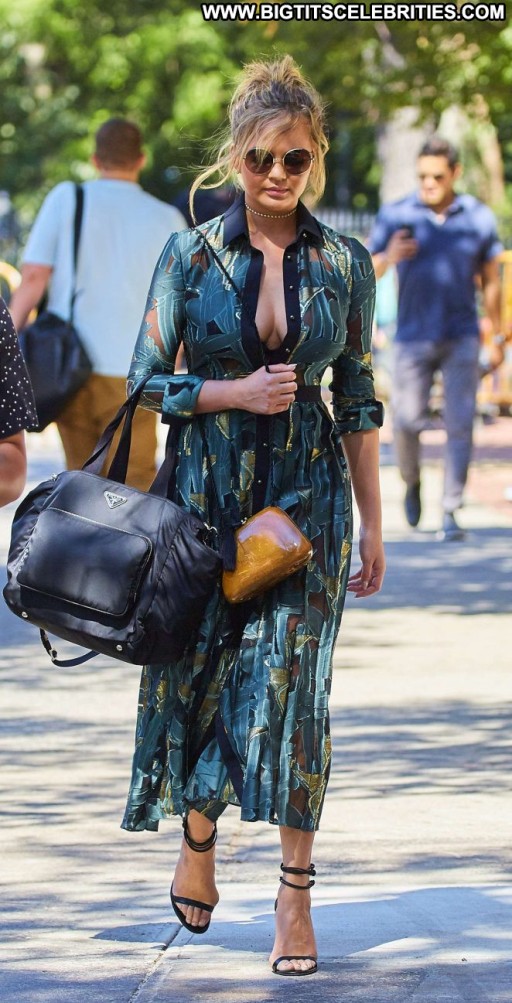 Chrissy Teigen Babe New York Beautiful Celebrity Paparazzi Straight Posing Hot