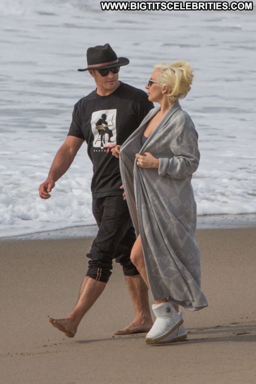 Lady Gaga Beach Celebrity Paparazzi Beautiful Mali Swimsuit Malibu Babe Gag Posing Hot Straight