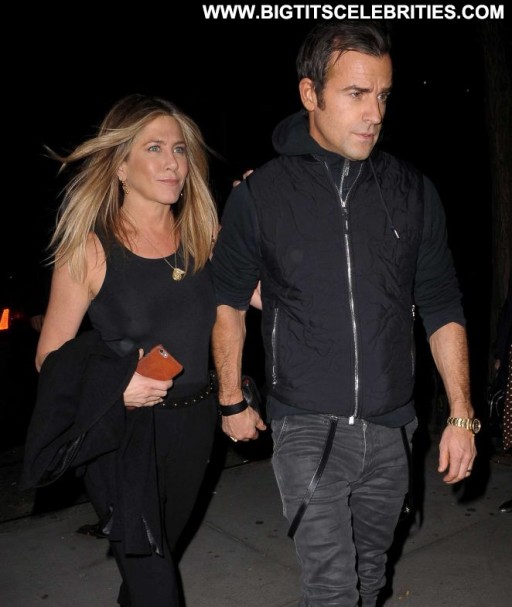 Jennifer Aniston Celebrity Beautiful Babe Posing Hot Restaurant New York Paparazzi Smile Straight