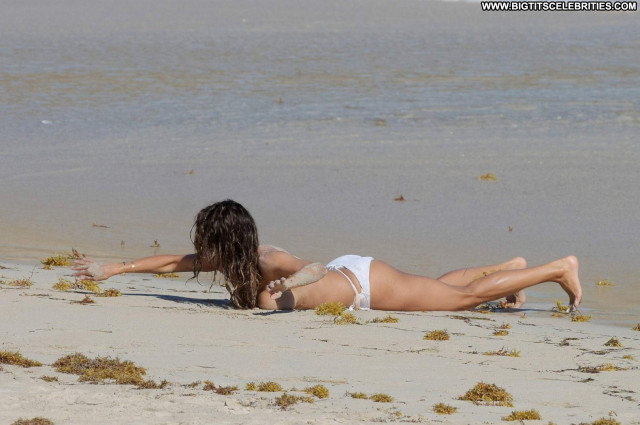 Brooke Burke Dancing With The Stars Malibu Posing Hot Yoga Topless