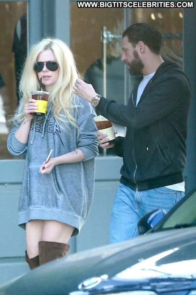 Avril Lavigne West Hollywood Boyfriend West Hollywood Paparazzi
