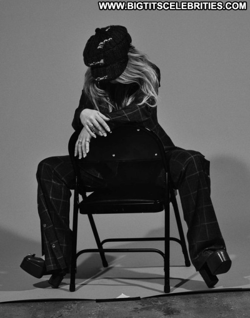 Photos Babe Beautiful Photoshoot Straight Posing Hot Celebrity Paparazzi