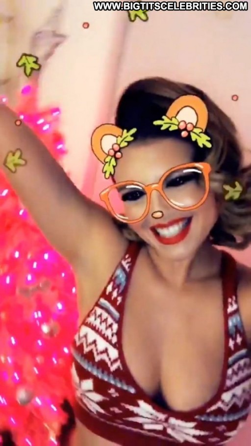 Giovanna Ewbank Posing Hot Hot Actress Reality Star Christmas River Bar Winter Beautiful Calendar Car Sexy Topless Xxx Bra Summer Toples Cleavage Nyc Sex