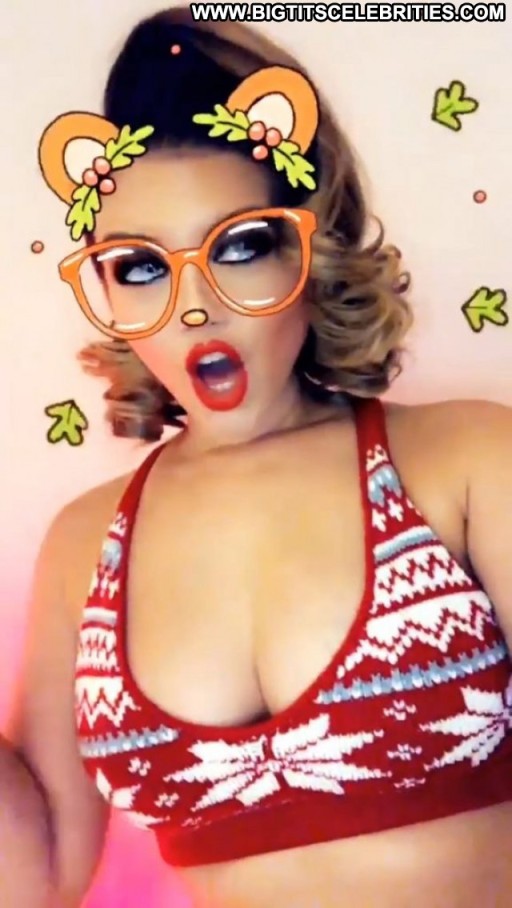 Giovanna Ewbank Posing Hot Hot Actress Reality Star Christmas River Bar Winter Beautiful Calendar Car Sexy Topless Xxx Bra Summer Toples Cleavage Nyc Sex