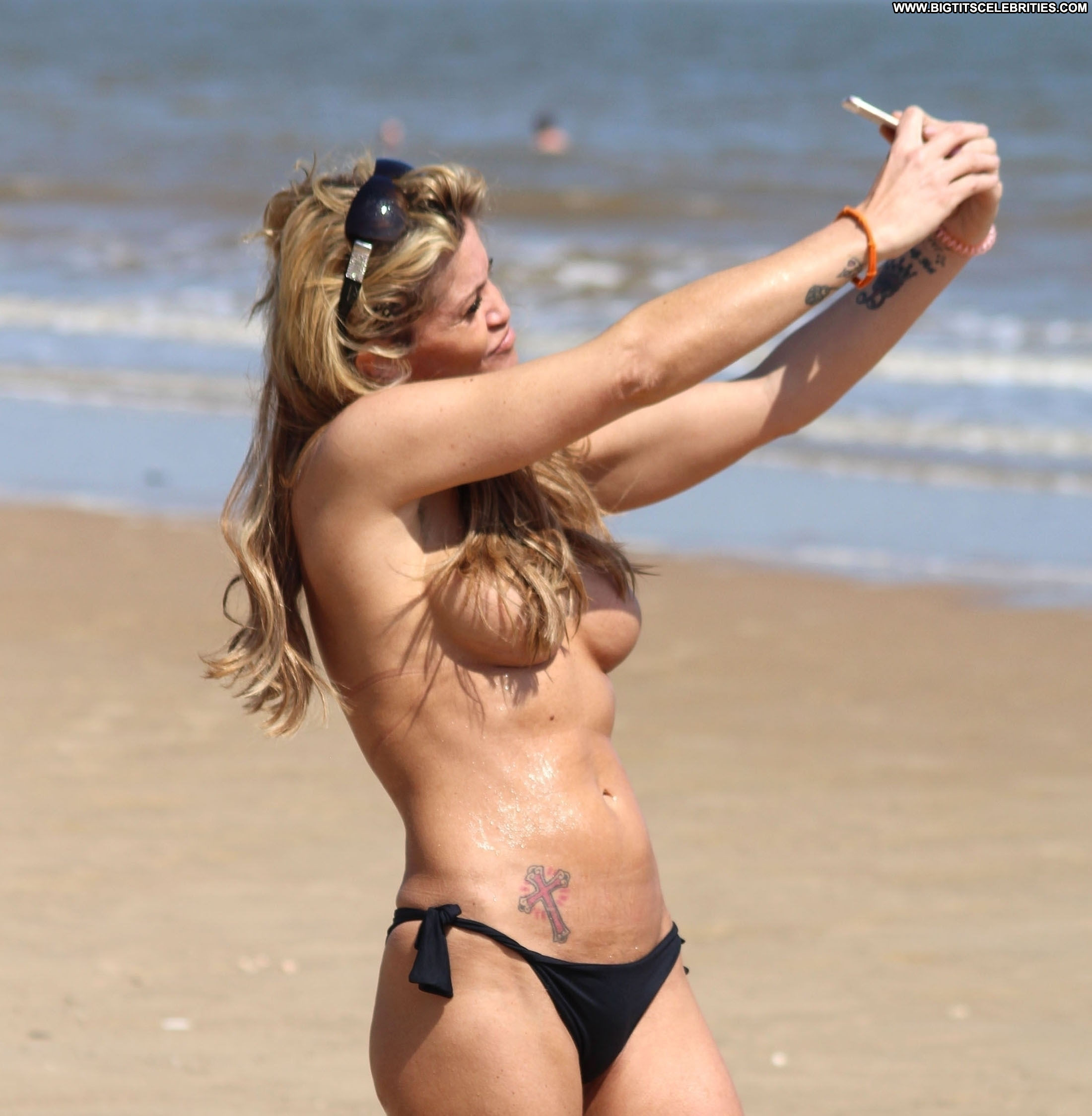 perfect beach ass selfie naked xxx photo