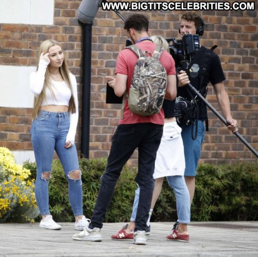 Tallia Storm Beautiful London Babe Posing Hot Straight Celebrity Paparazzi School