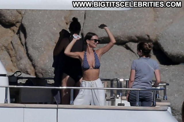 Gigi Hadid No Source Beautiful Boat Celebrity Babe Paparazzi Bikini