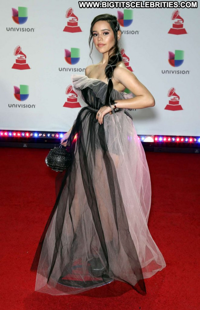 Jenna Ortega Grammy Awards Paparazzi Posing Hot Babe Awards Latin