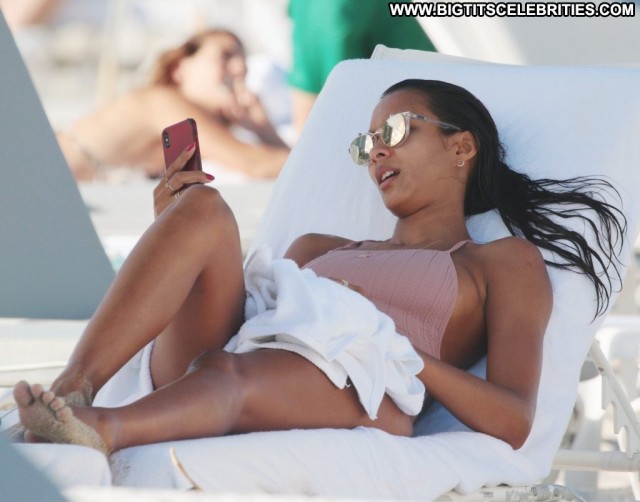Yana Koshkina Miami Beach Hot Posing Hot Bra Celebrity Sex Videos
