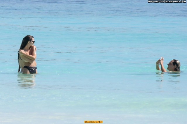 Emily Ratajkowski No Source Toples Celebrity Beautiful Topless Beach