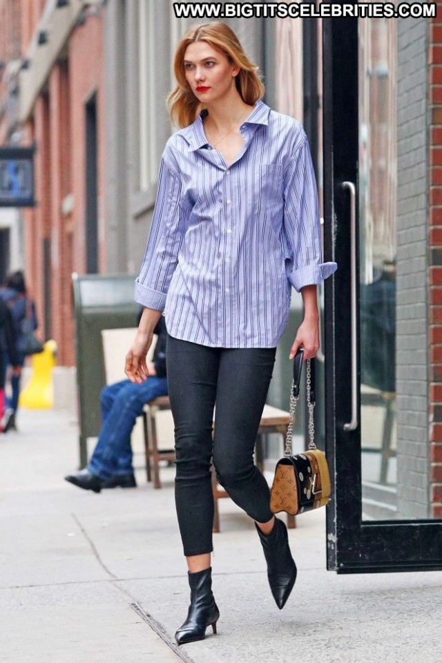 Karlie Kloss No Source Posing Hot Nyc Celebrity Jeans Babe Beautiful