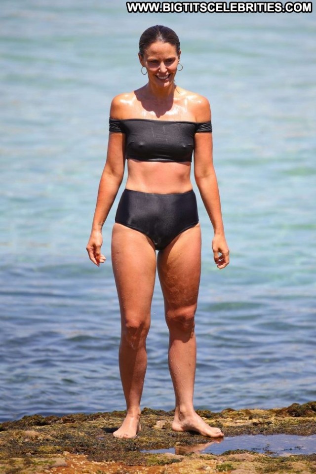 Jodi Gordon No Source Bikini Paparazzi Babe Celebrity Posing Hot