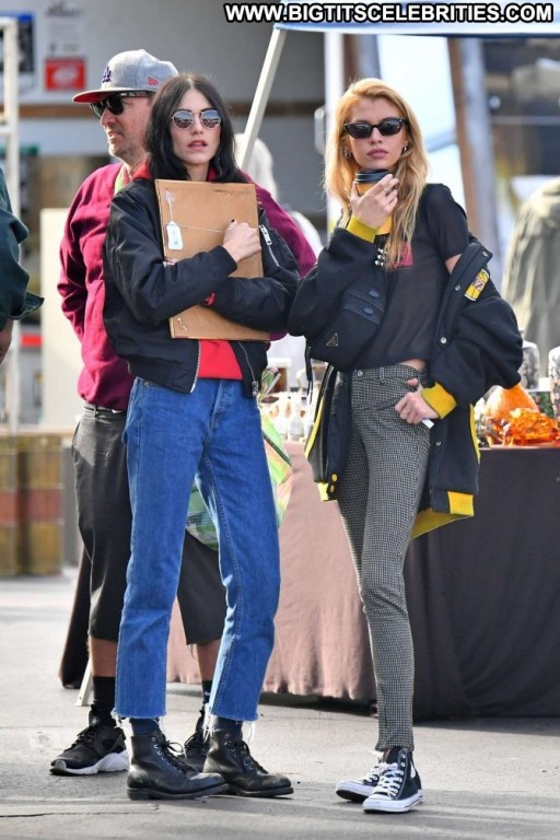 Stella Maxwell Babe Celebrity Straight Beautiful Posing Hot Paparazzi