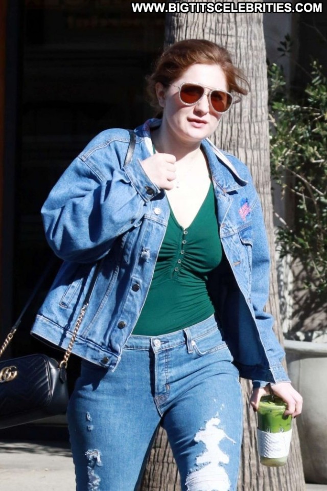 Emma Kenney No Source Jeans Beautiful Paparazzi Celebrity Babe Posing