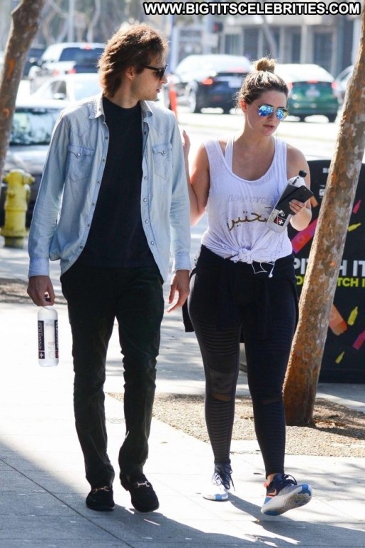 Mischa Barton Los Angeles Straight Celebrity Bar Posing Hot Babe Angel Beautiful Paparazzi