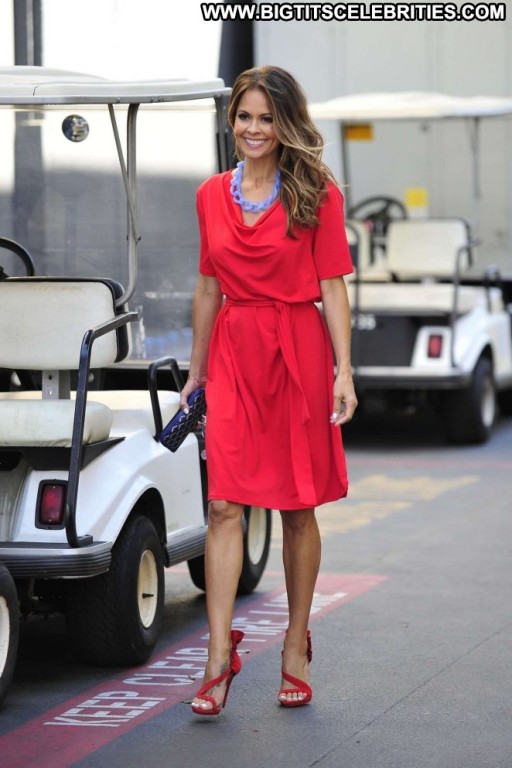 Brooke Burke Celebrity Posing Hot Beautiful Straight Babe Paparazzi