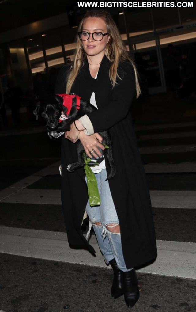 Hilary Duff Lax Airport Celebrity Paparazzi Posing Hot Lax Airport