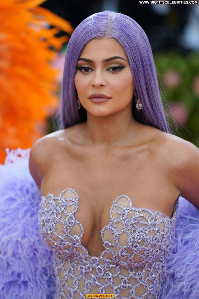 Kylie Jenner No Source Babe See Through Sex Cleavage Sexy Celebrity
