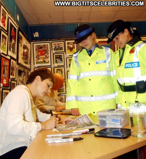 Teryl Rothery Straight Celebrity Beautiful Posing Hot Babe